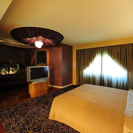 Golden Motel Hsinchu City Exterior photo